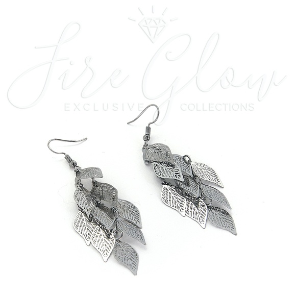 Boho Chic Palladium Tone Filigree Leaf Earrings - Picture 4 of 8